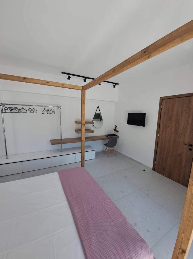 Courtyard Luxury “ Apostolos”