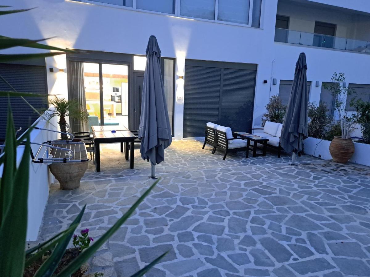 Courtyard Luxury “ Apostolos” Pefki