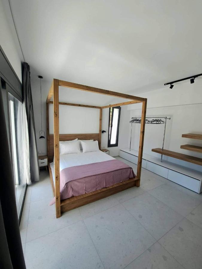 Courtyard Luxury “ Apostolos” Pefki