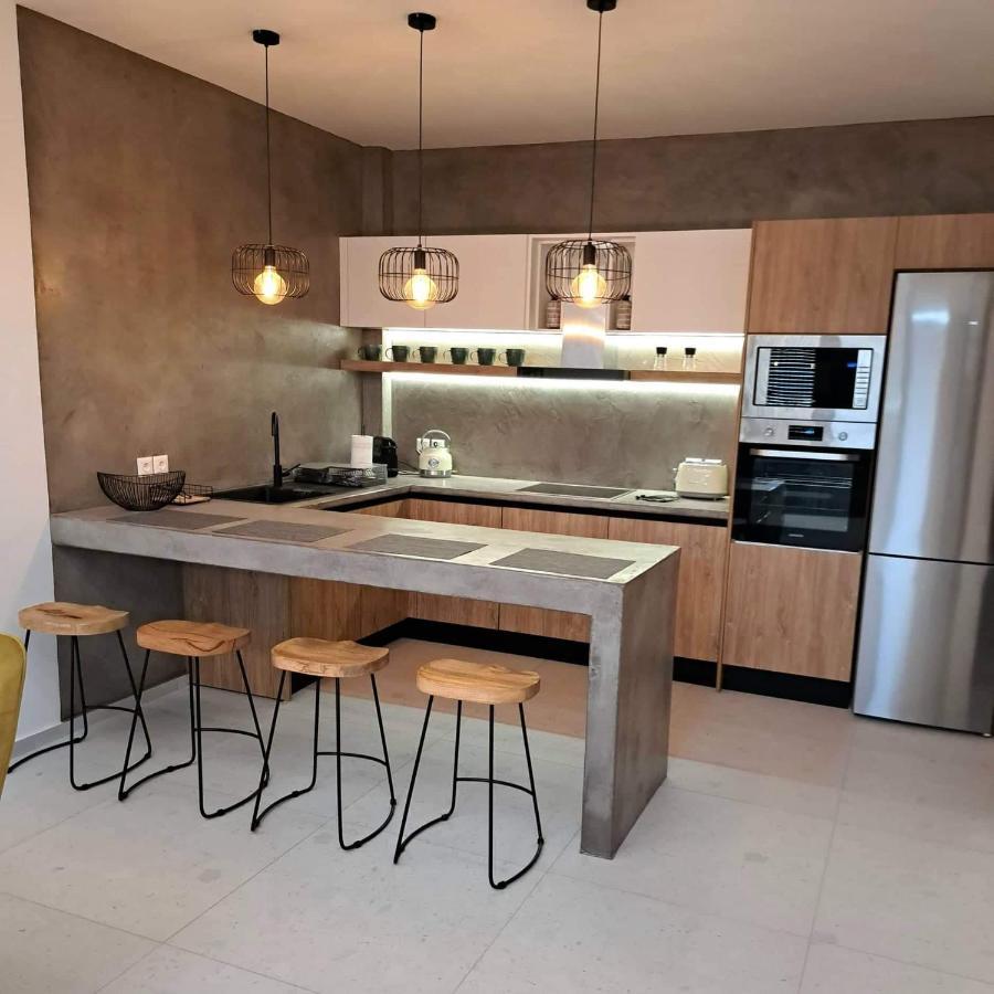 Courtyard Luxury “ Apostolos” Apartmán Pefki