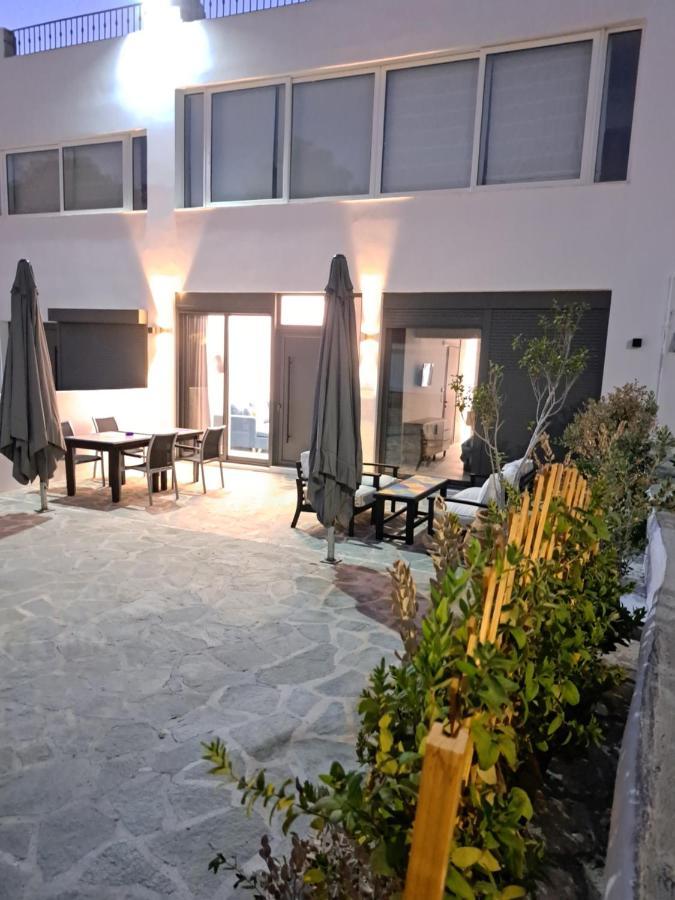 Courtyard Luxury “ Apostolos” * Pefki